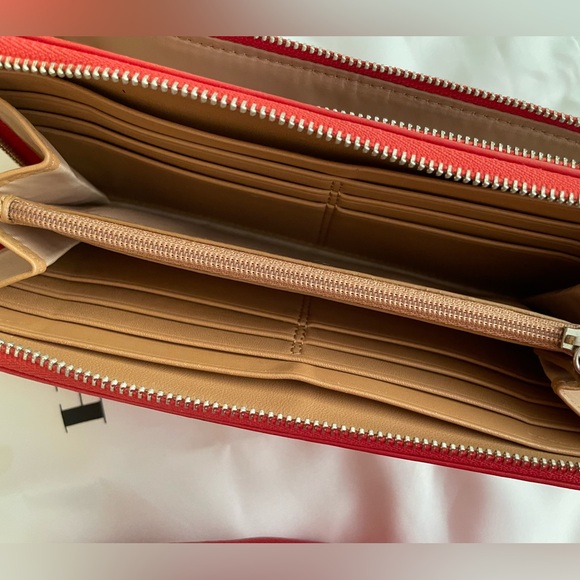 Coach Legacy Handbag - Picture 14 of 15